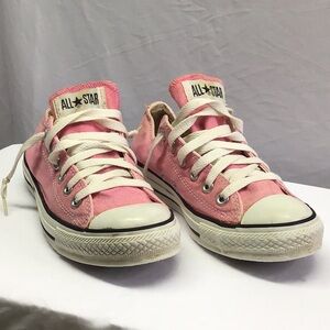 Pink Converse All Stars